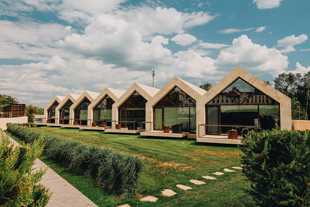 Moldova wine tasting holidays and luxury accommodation at Castel Mimi winery.